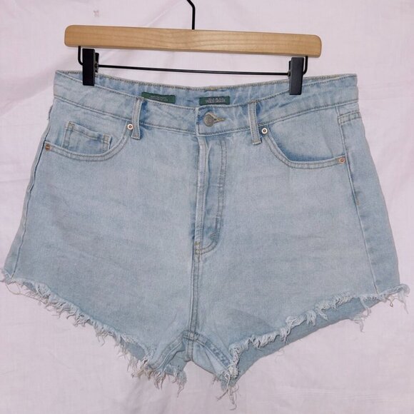 Wild Fable Light Wash Highest Rise Cut Off Denim Shorts size 12 - Picture 1 of 4